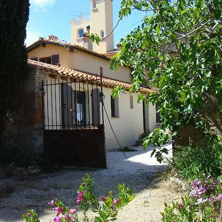 Le Clos Des Pins Holiday home *