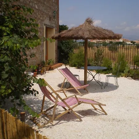 Holiday home Le Clos Des Pins Claira